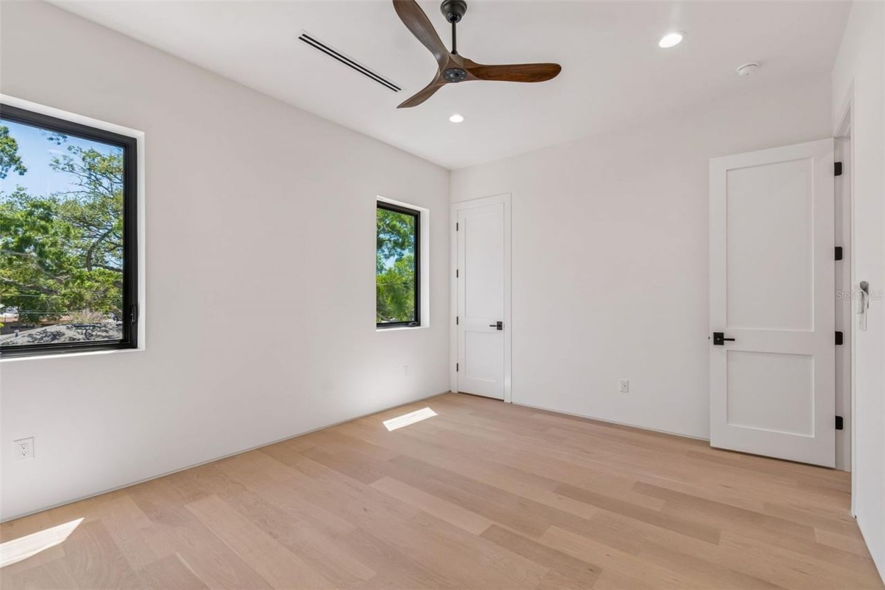 206 S Treasure Drive, Tampa, FL 33609 Photo
