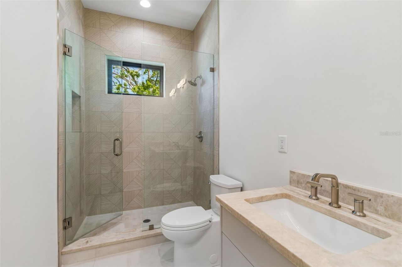 206 S Treasure Drive, Tampa, FL 33609 Photo