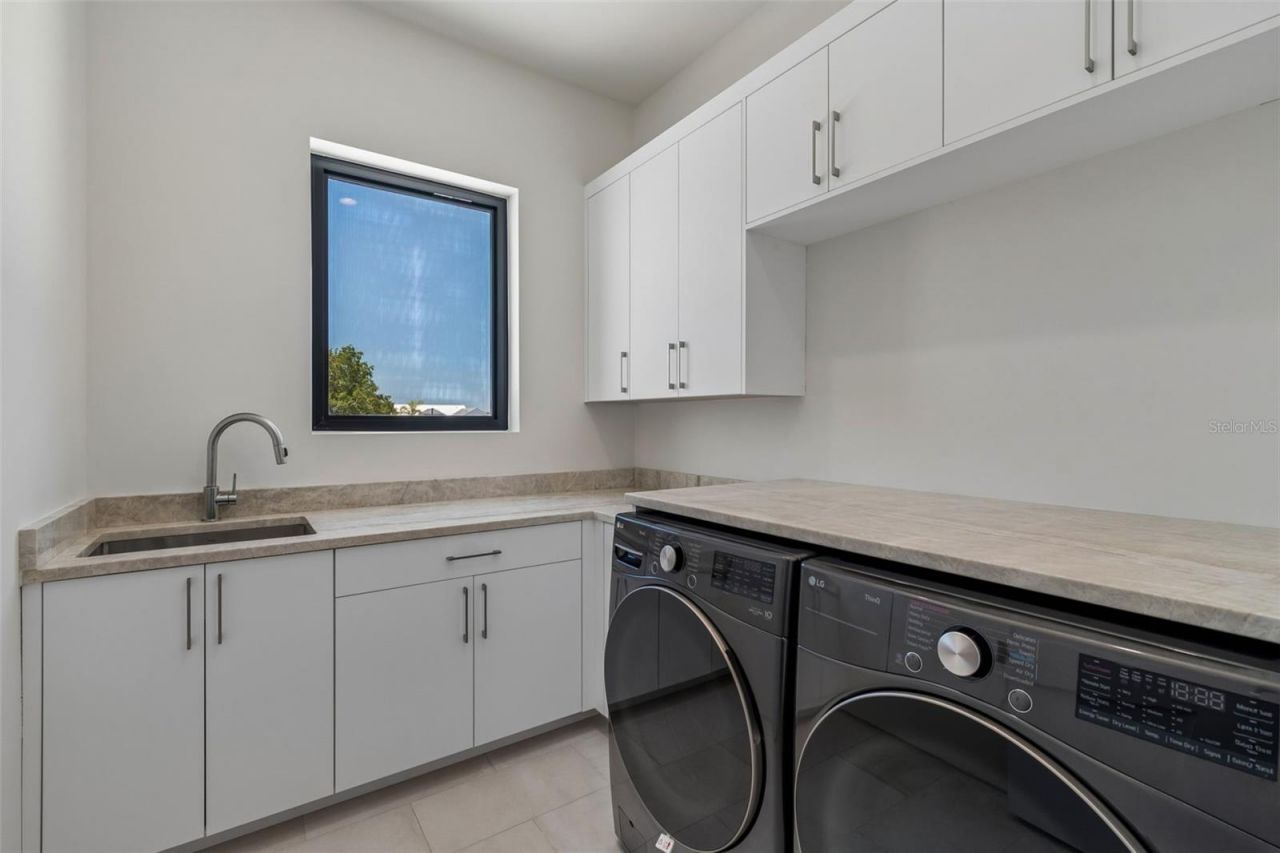 206 S Treasure Drive, Tampa, FL 33609 Photo