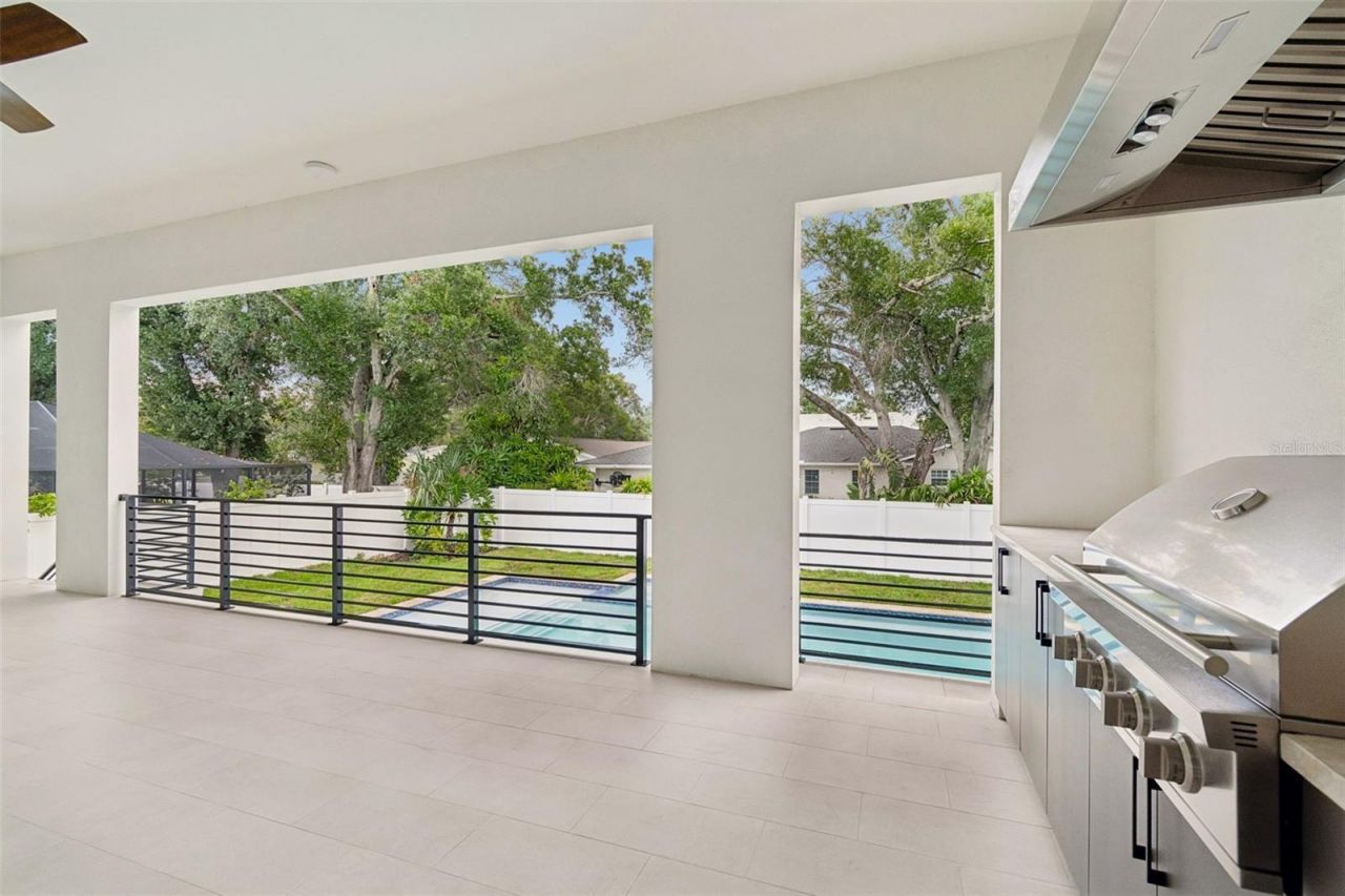 206 S Treasure Drive, Tampa, FL 33609 Photo