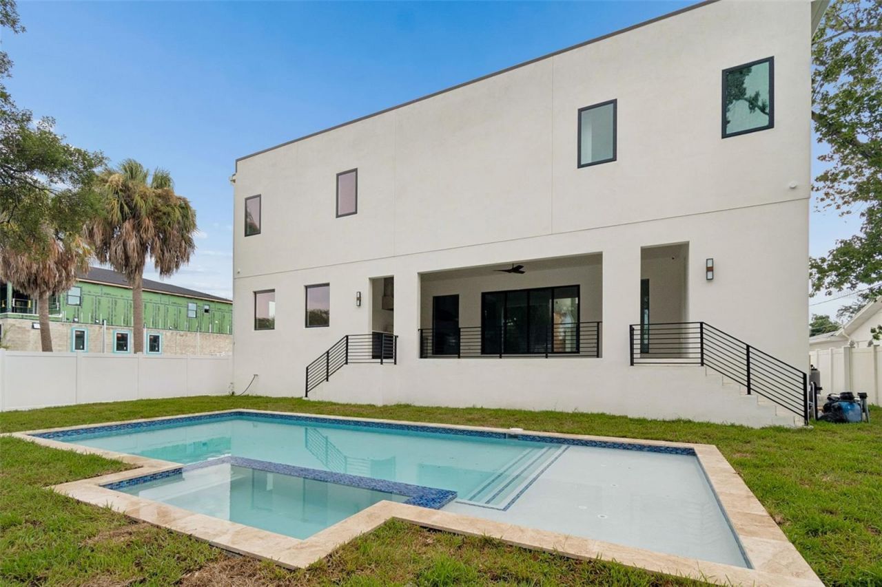 206 S Treasure Drive, Tampa, FL 33609 Photo