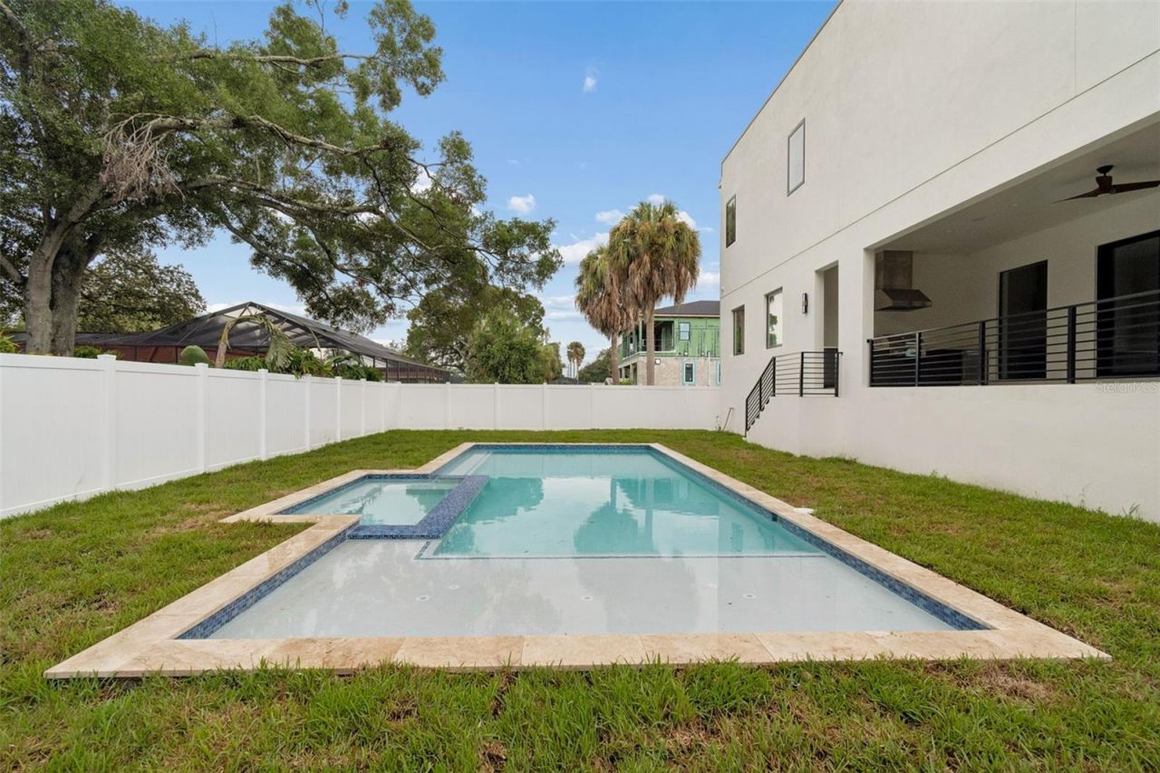 206 S Treasure Drive, Tampa, FL 33609 Photo