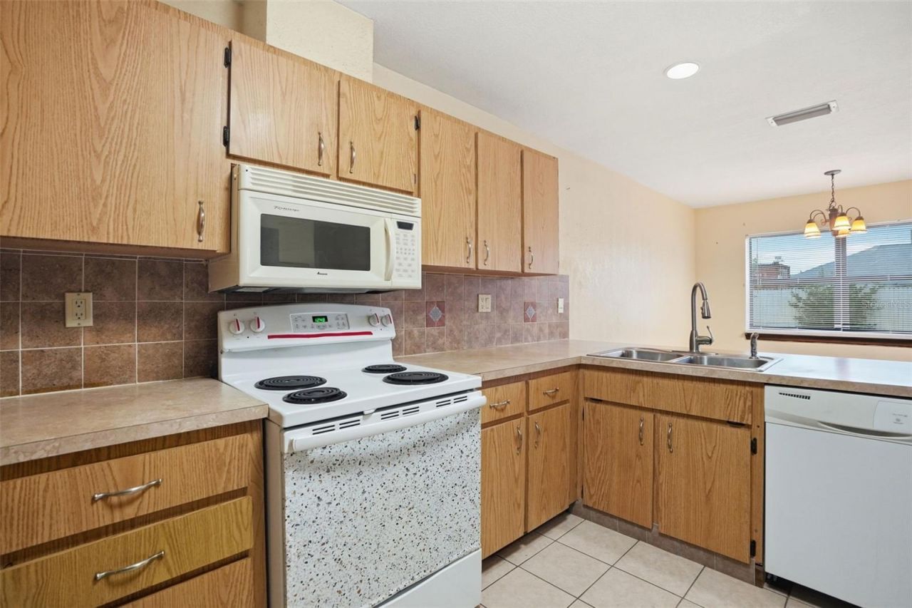 11286 Roland Street, Spring Hill, FL 34609 Photo