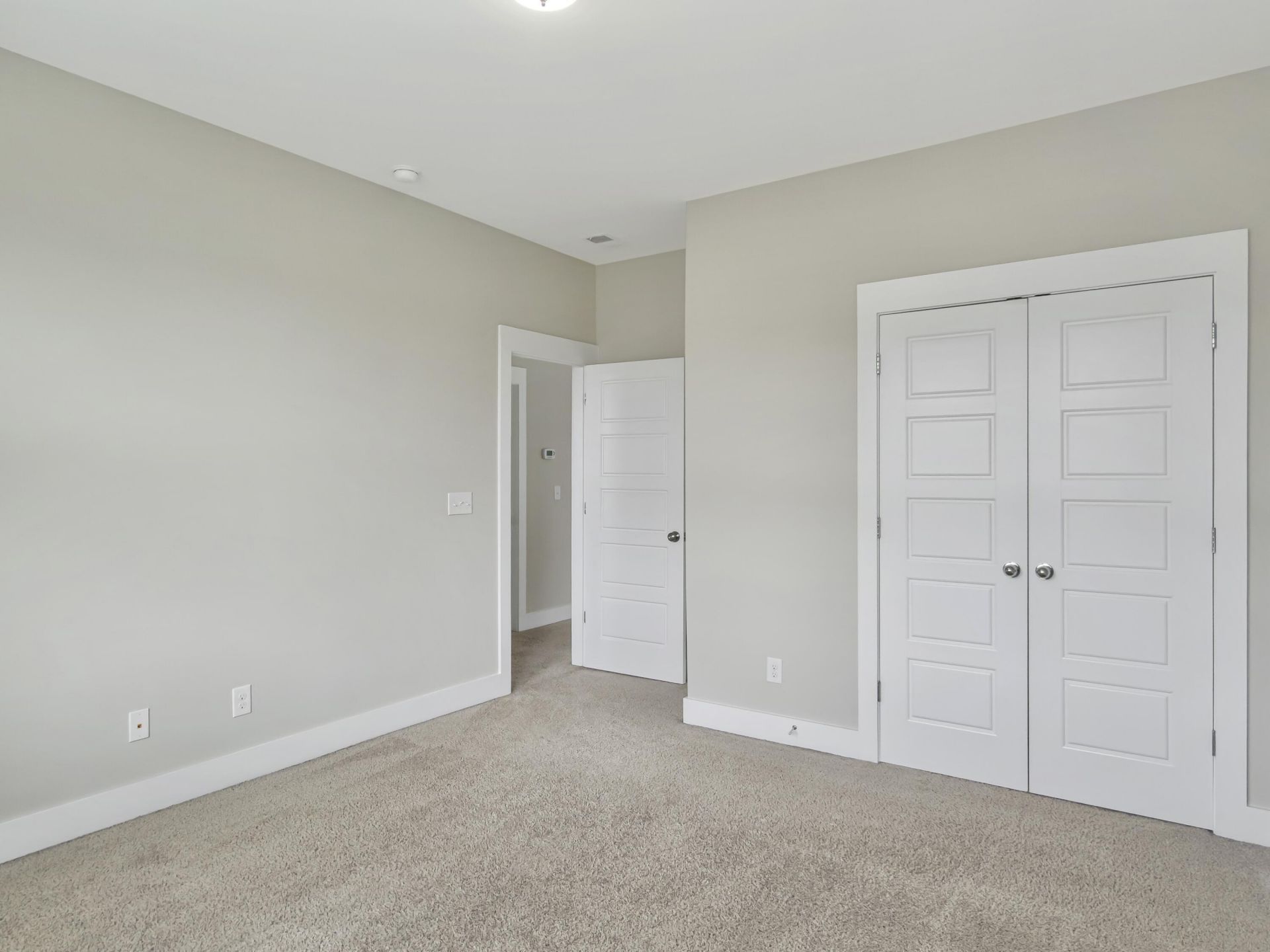 3549 Sewel Avenue Photo 11