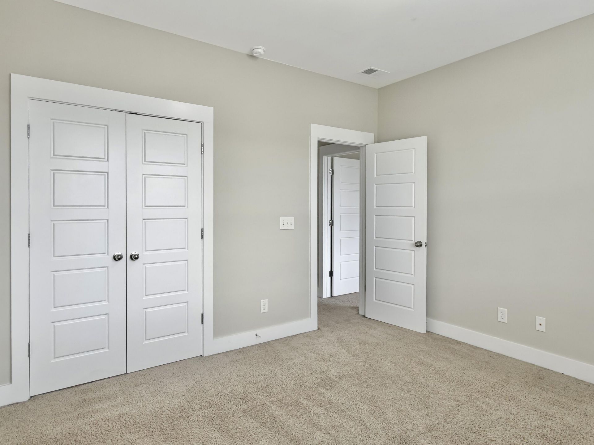 3549 Sewel Avenue Photo 19