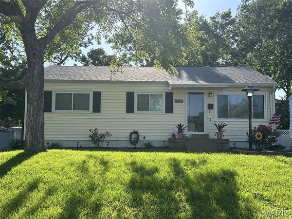 9541 Dulles Court, Affton, MO 63123