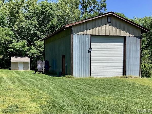 315 Puetz Lane , Gray Summit, MO 63039