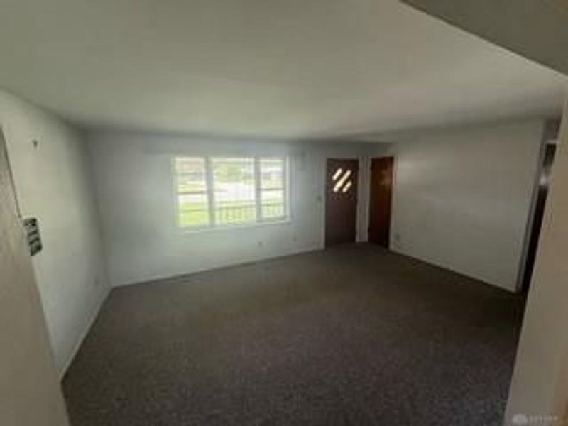 200 Marilee Drive, New Lebanon, OH 45345 Photo 2