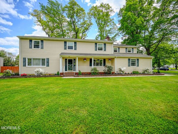 40 Woodstock Place, Freehold, NJ 07728
