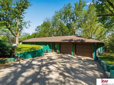 1206 Beaver Court , Plattsmouth, NE 68048