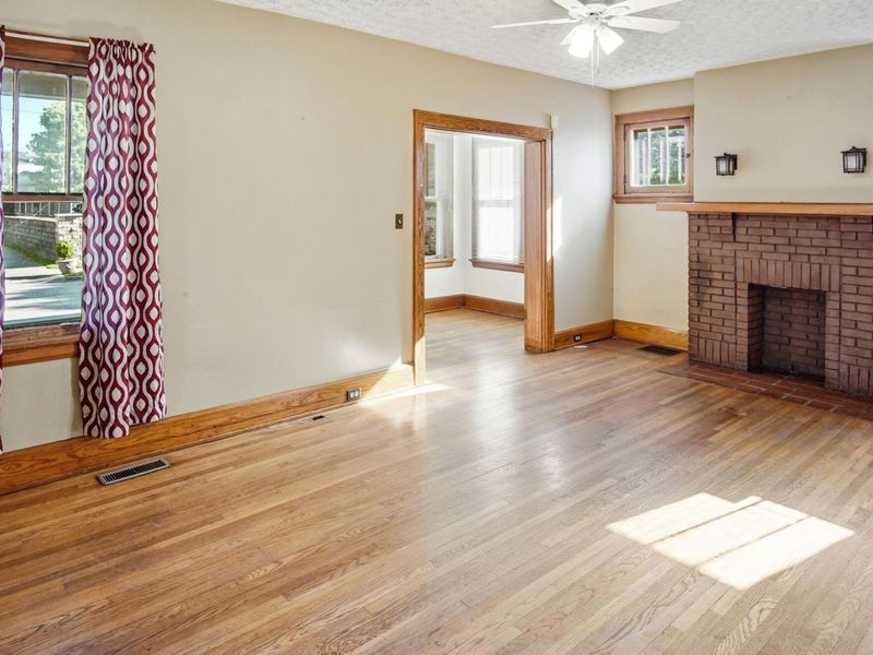 319 W 18th Street, Covington, KY 41011 Photo 2