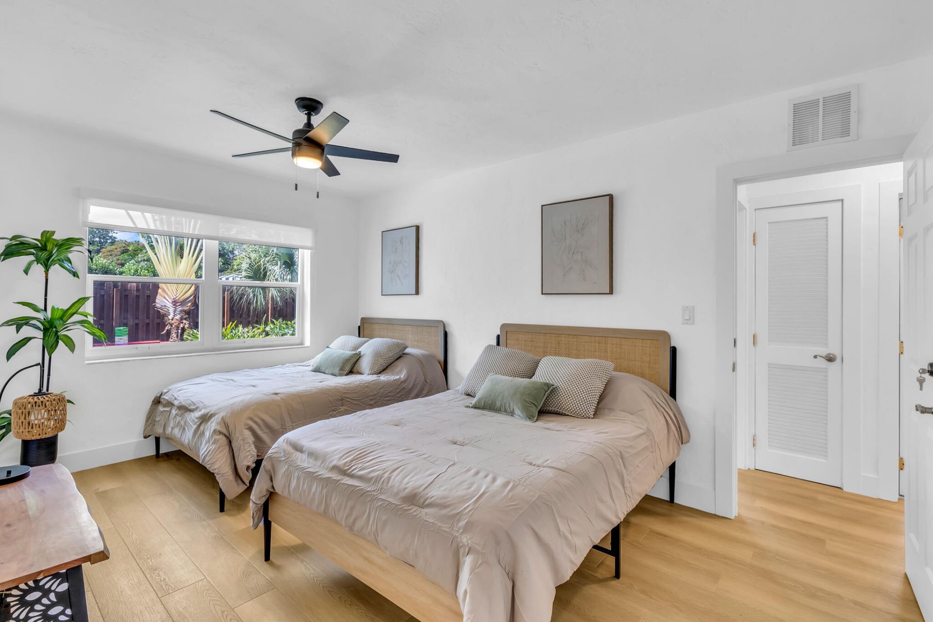 2412 NE 4th Street, Unit W, Pompano Beach, FL 33062 Photo