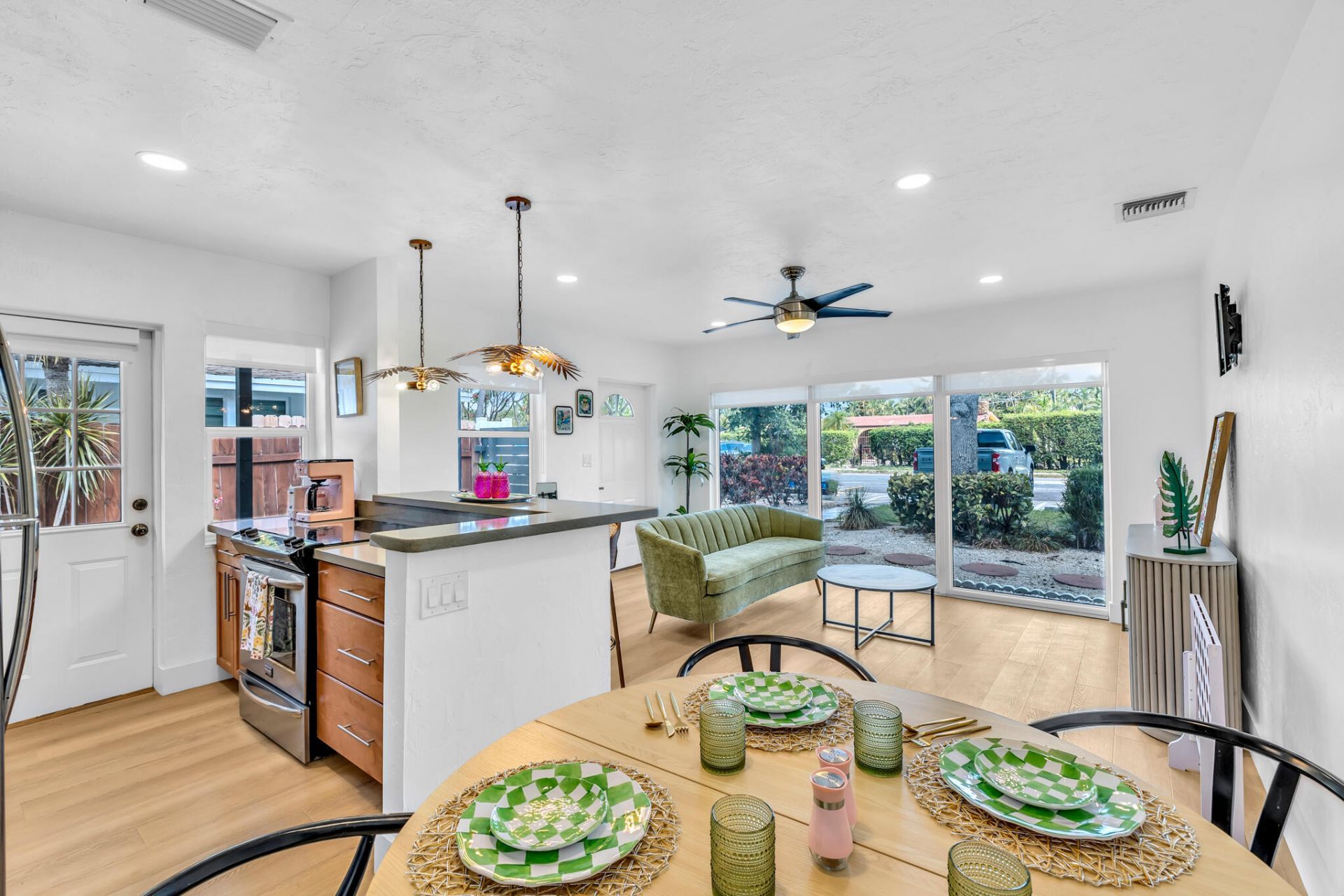 2412 NE 4th Street, Unit W, Pompano Beach, FL 33062 Photo