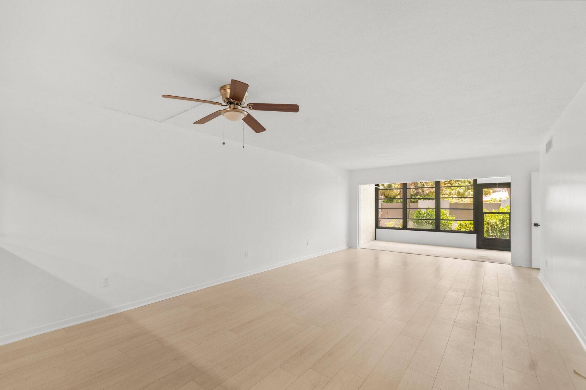 1600 NE Dixie Highway, Jensen Beach, FL 34957 Photo