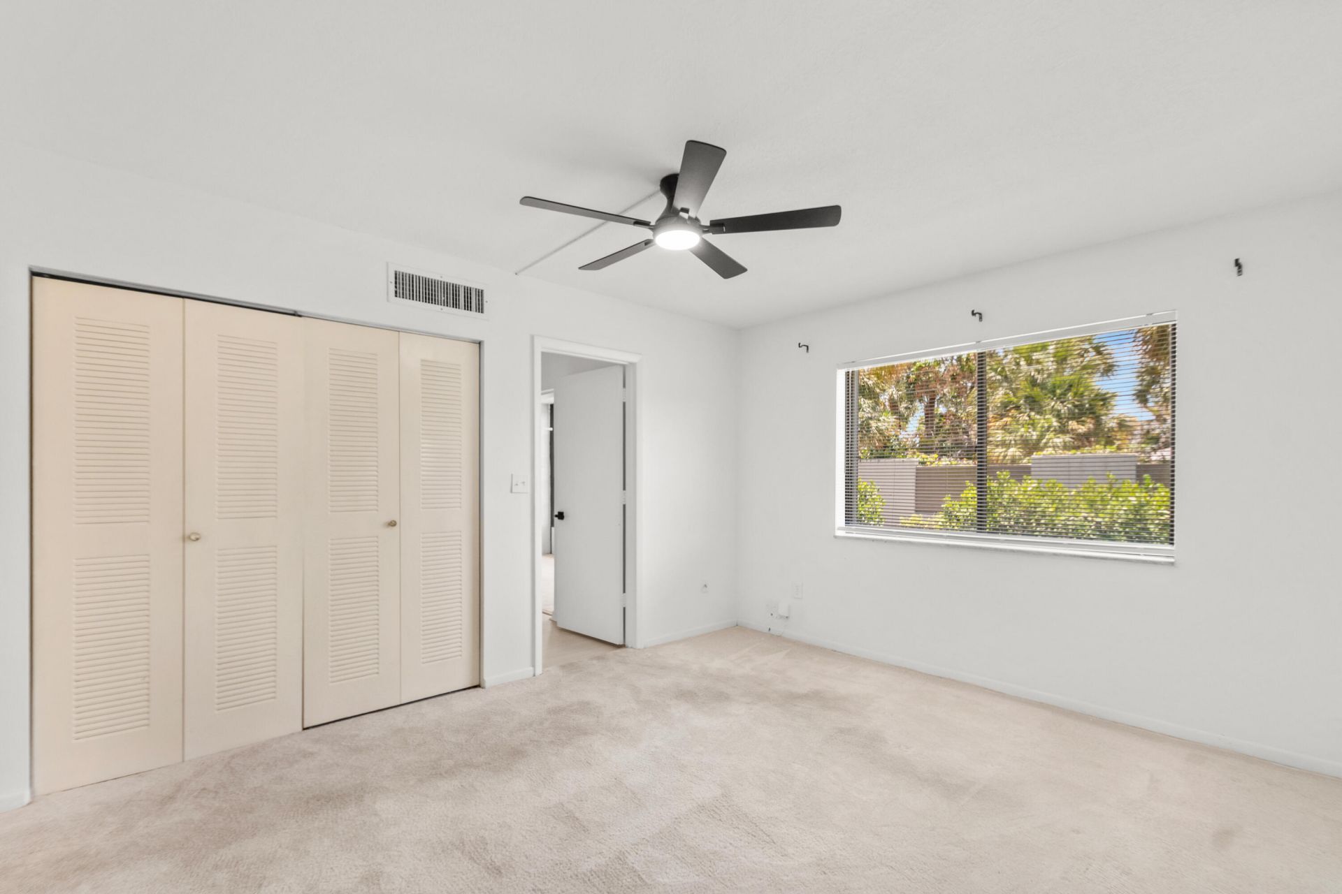 1600 NE Dixie Highway, Jensen Beach, FL 34957 Photo