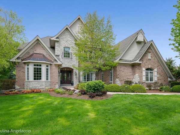 103 Equestrian Way , Hawthorn Woods, IL 60047