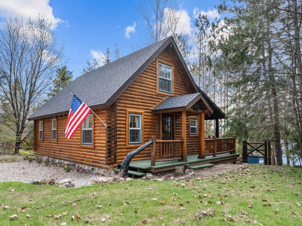 10849 Macarthur Road, Levering, MI 49755
