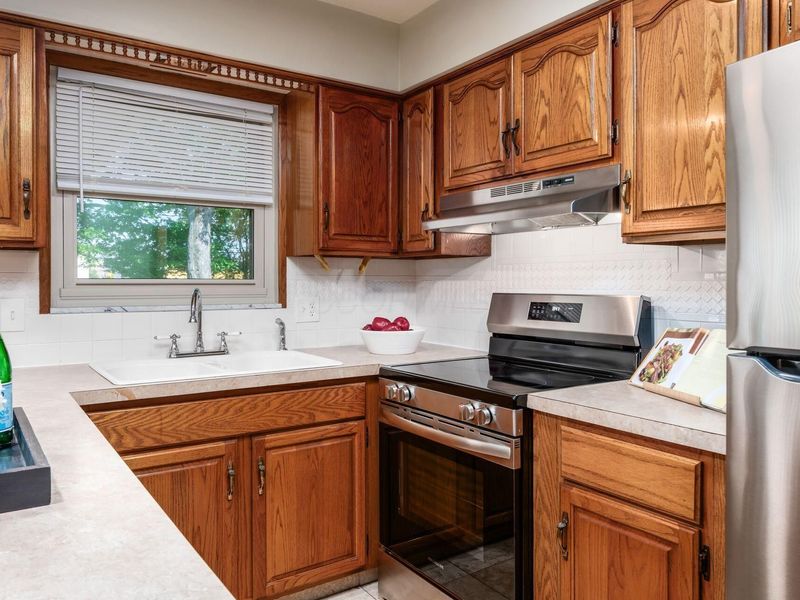 792 Ross Road , Columbus, OH 43213 Photo 13