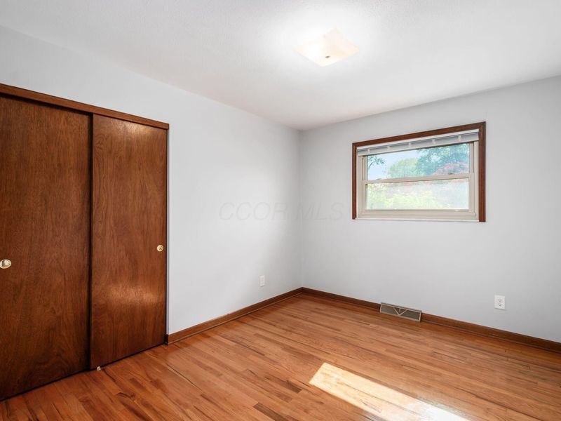 792 Ross Road , Columbus, OH 43213 Photo 25