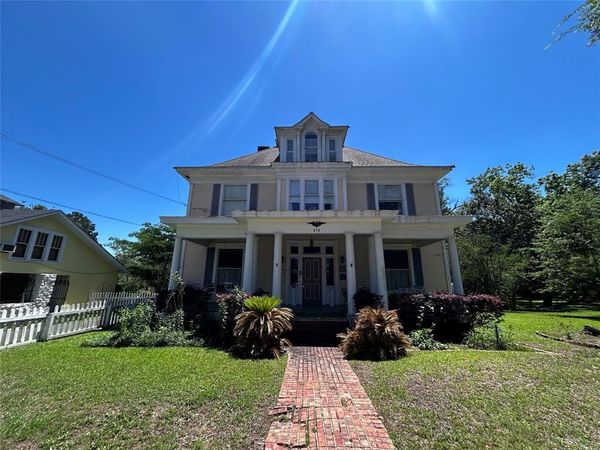 416 Shelbyville Street , Center, TX 75935