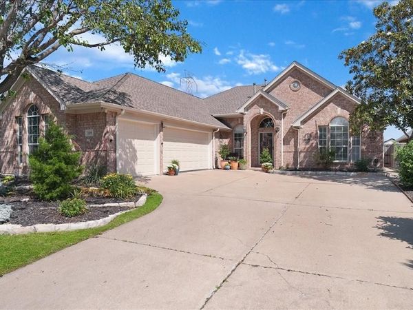 2219 Merritt Way , Arlington, TX 76018