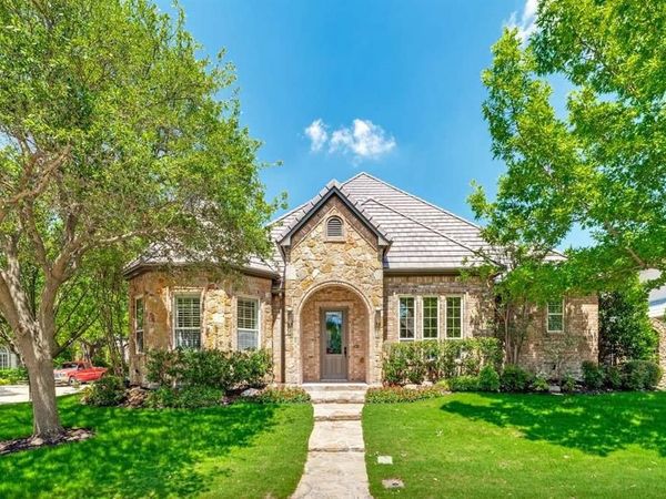 6705 Medinah Drive, Fort Worth, TX 76132