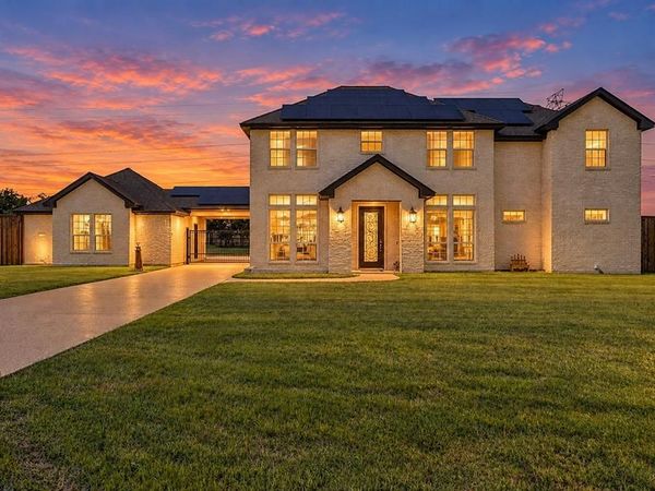 5400 Posada Drive, Fort Worth, TX 76036