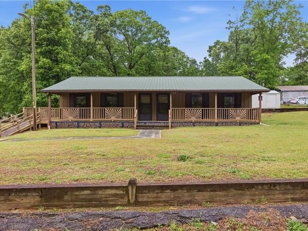 579 Old Hist 441 , Clarkesville, GA 30523