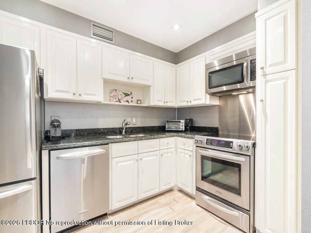 2295 S Ocean Boulevard, Unit 715, Palm Beach, FL 33480 Photo