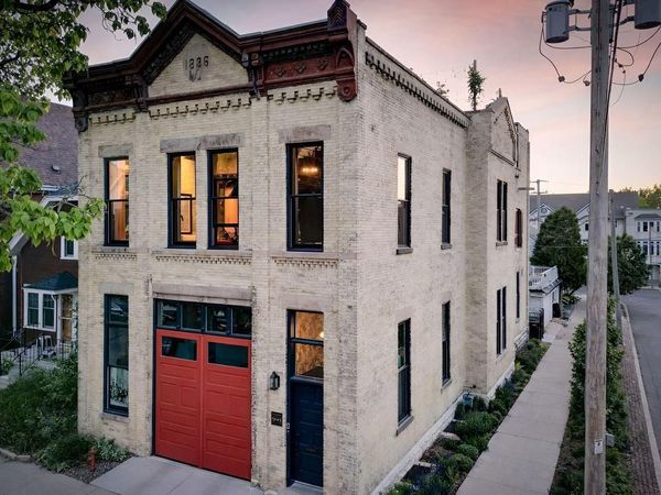 1945 Bartlett AVENUE, Milwaukee, WI 53202