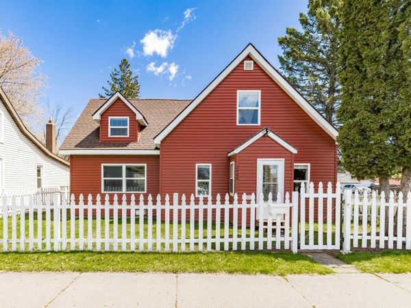 2440 Oakes Ave, Superior, WI 54880