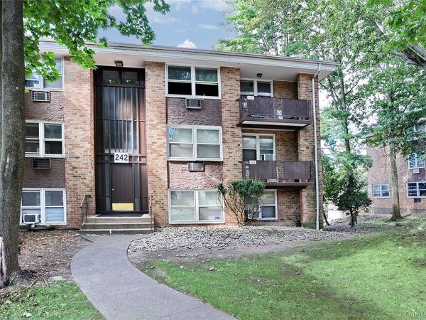 242 Kearsing Parkway , Unit D, Monsey, NY 10952