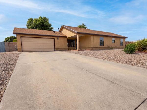 14 Milton Loop , Los Lunas, NM 87031