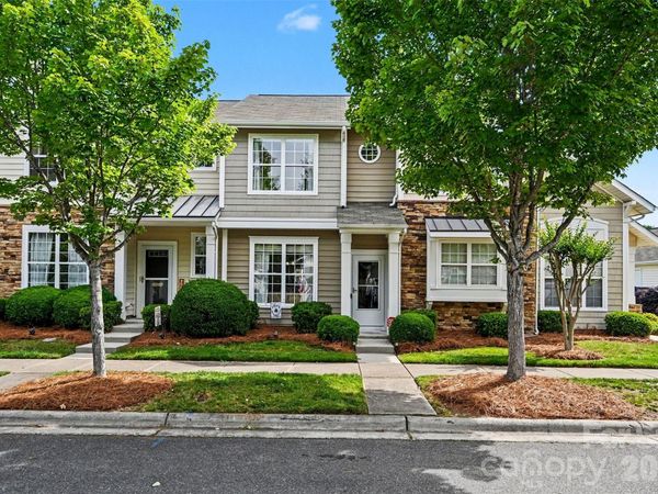 1033 Woodglen Lane , Matthews, NC 28104