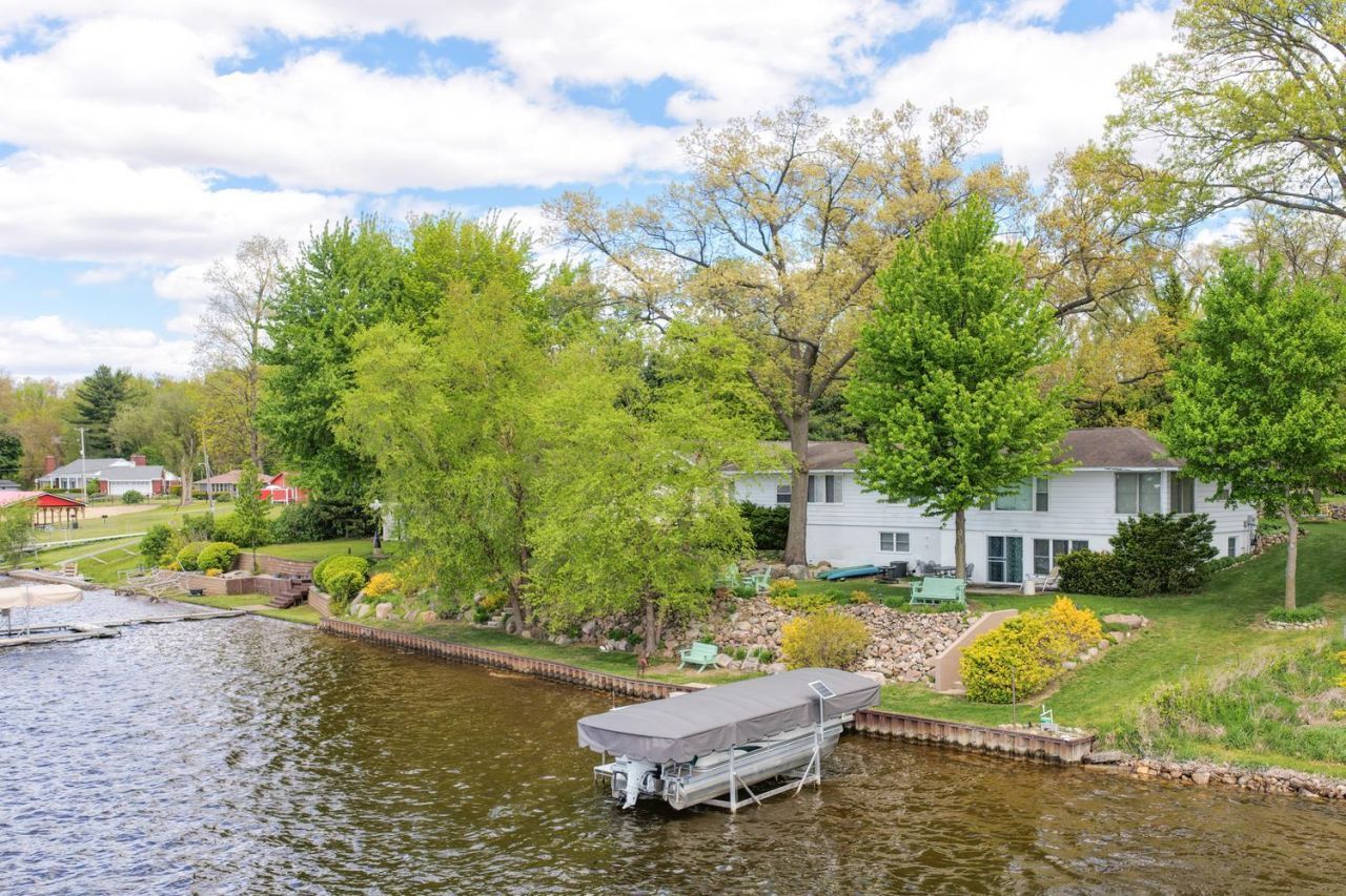 58828 Burr Oak Road, Colon, MI 49040 Main Photo