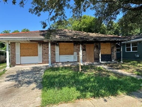 3021 GREEN ACRES Road, Metairie, LA 70003