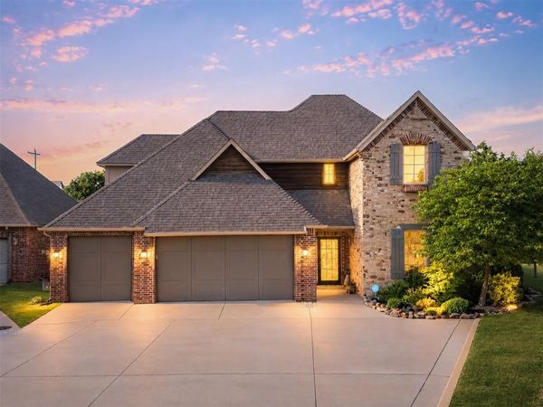 937 Villas Creek Drive, Edmond, OK 73003