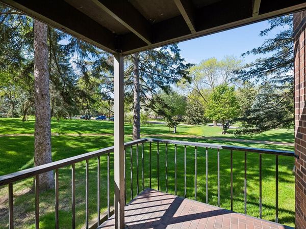 5501 Dewey Hill Road, Unit 140, Edina, MN 55439