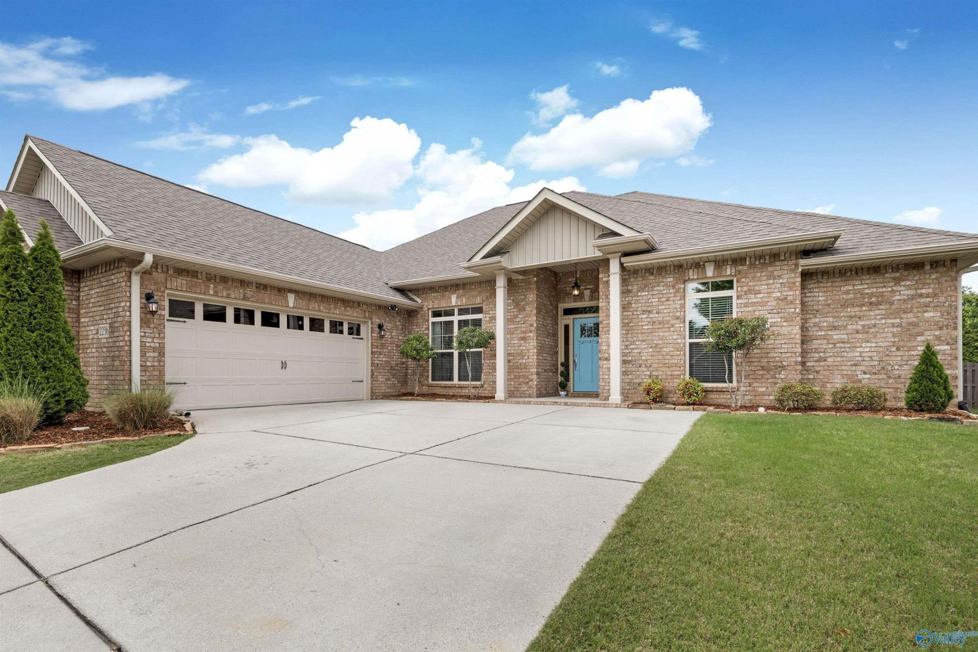2236 SW Ells Road, Huntsville, AL 35803 Main Photo