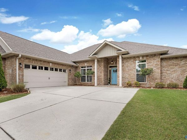 2236 SW Ells Road, Huntsville, AL 35803