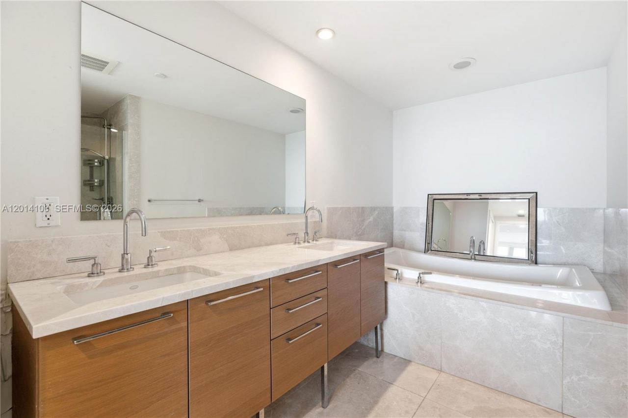 17001 Collins Ave , Unit 1006, Sunny Isles Beach, FL 33160 Photo