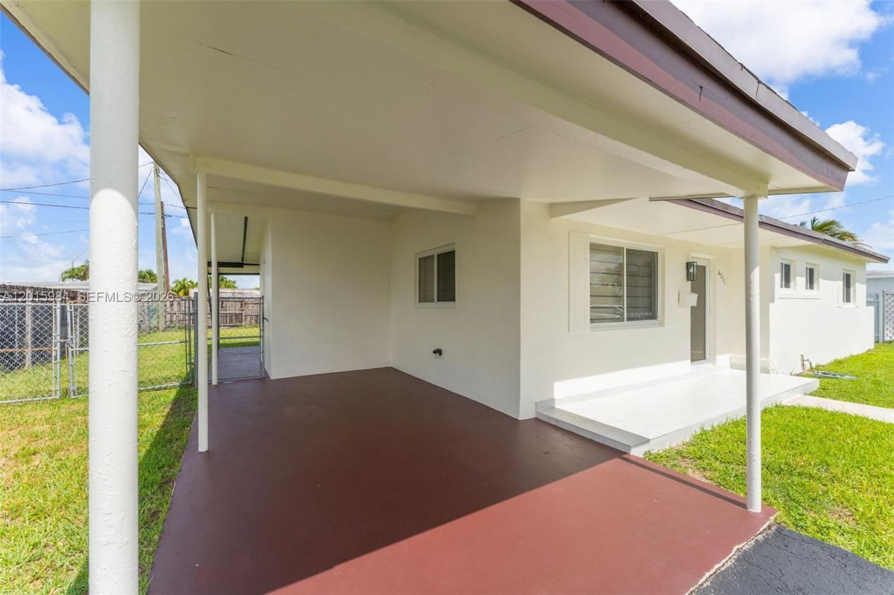 4211 SW 97th Pl , Miami, FL 33165 Photo