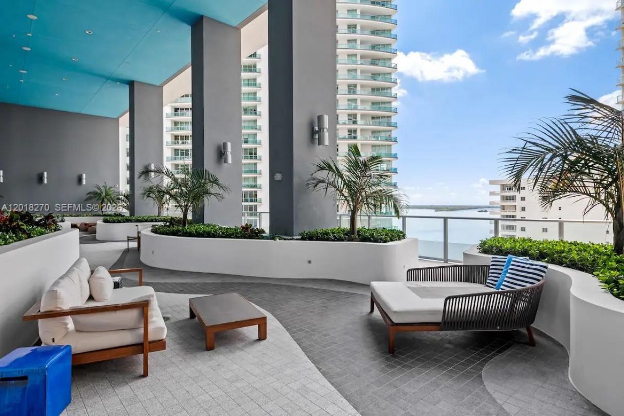 1300 Brickell Bay Dr , Unit 2000, Miami, FL 33131 Photo