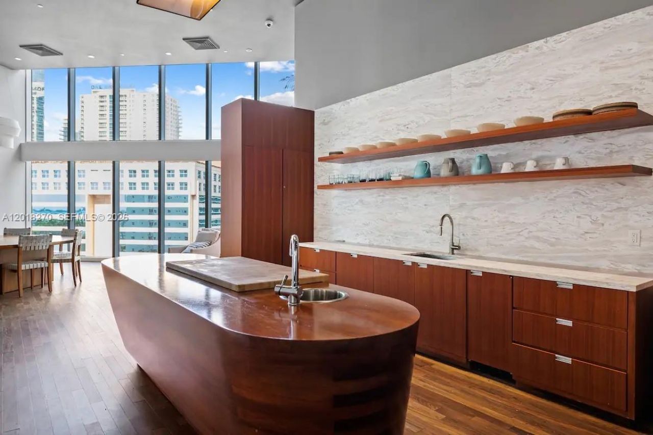 1300 Brickell Bay Dr , Unit 2000, Miami, FL 33131 Photo