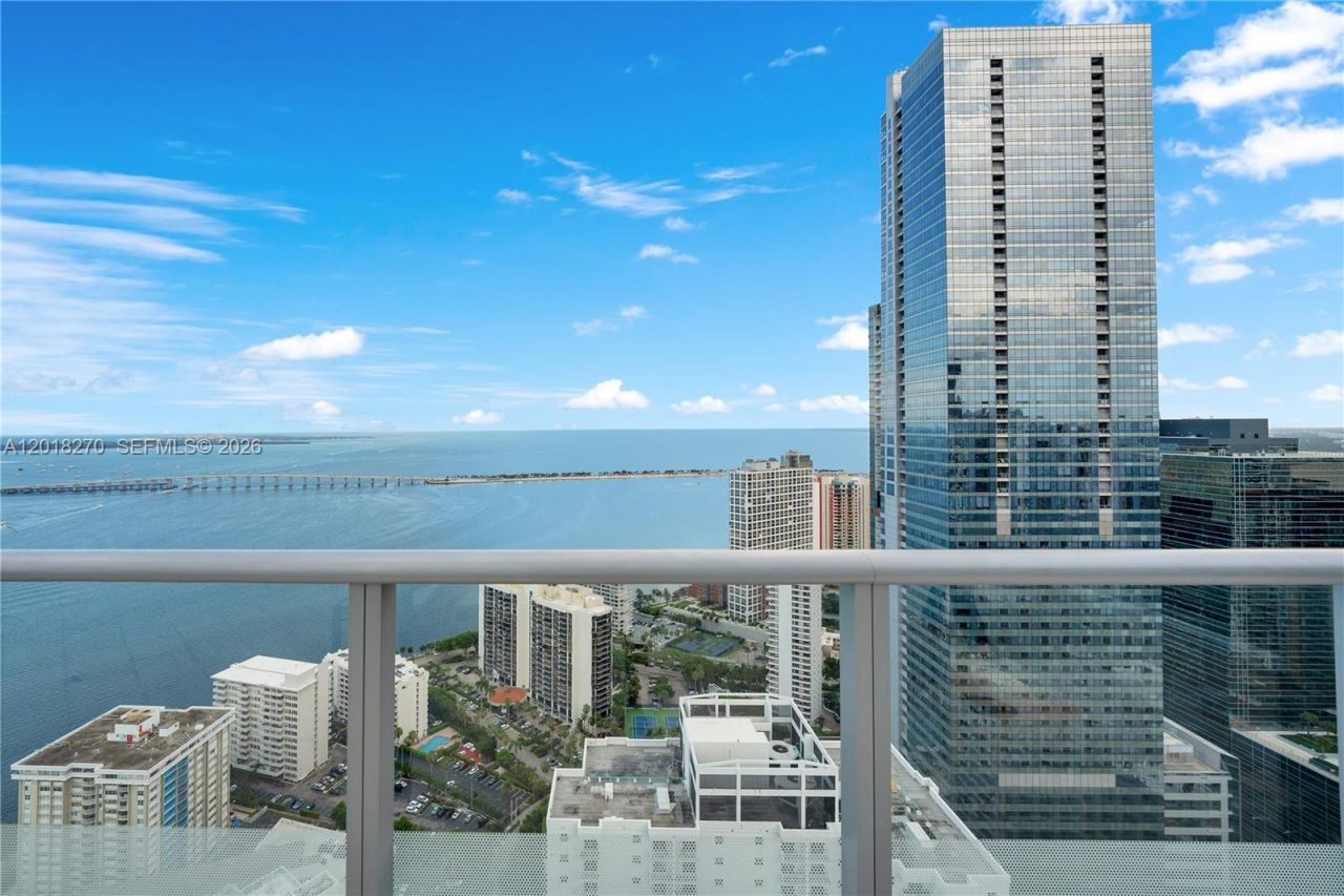 1300 Brickell Bay Dr , Unit 2000, Miami, FL 33131 Photo