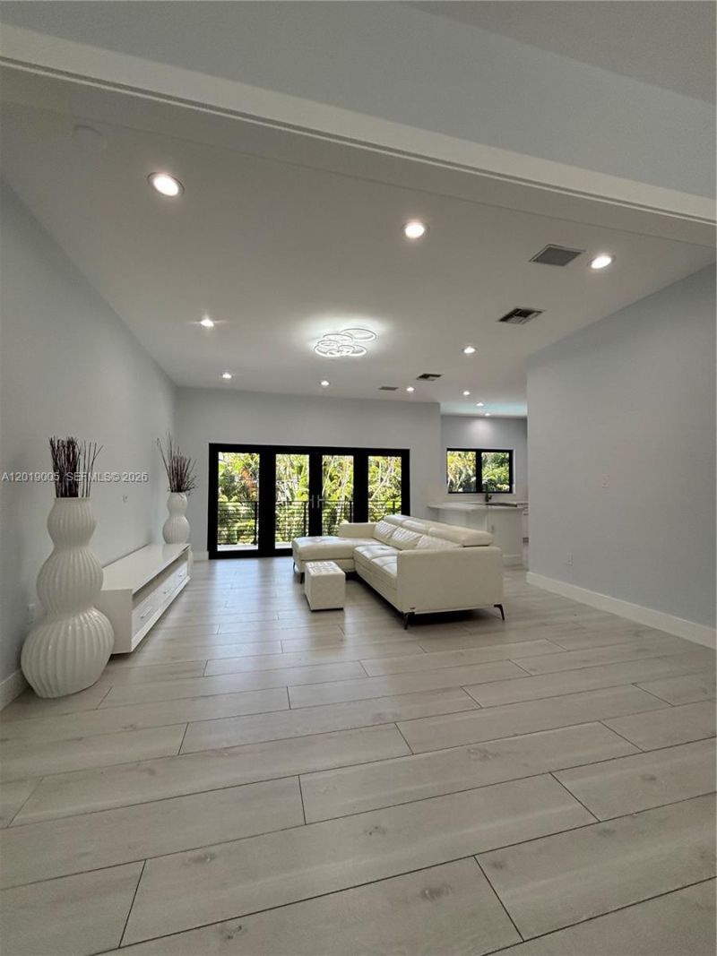 6220 SW 144th St , Coral Gables, FL 33158 Photo