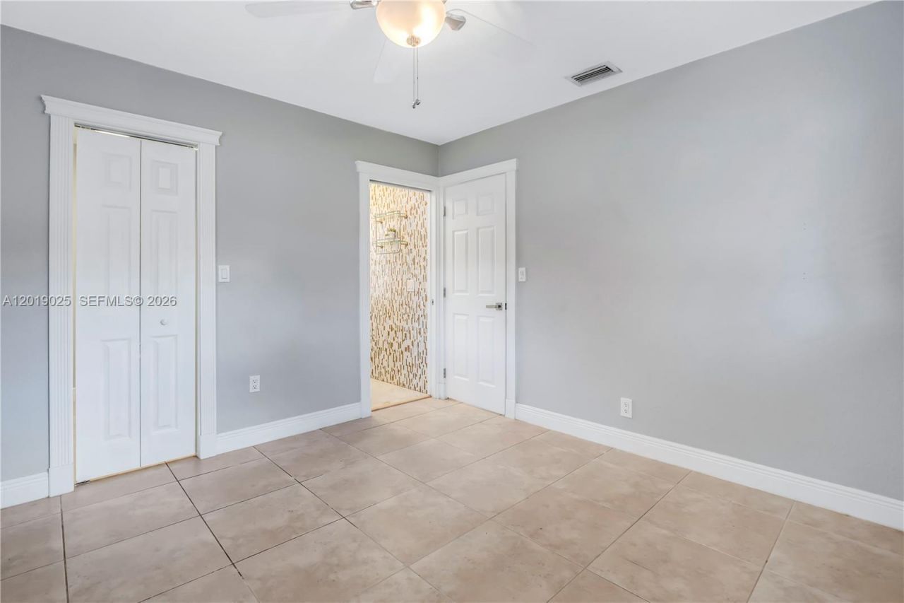 18201 SW 70th Pl, Southwest Ranches, FL 33331 Photo