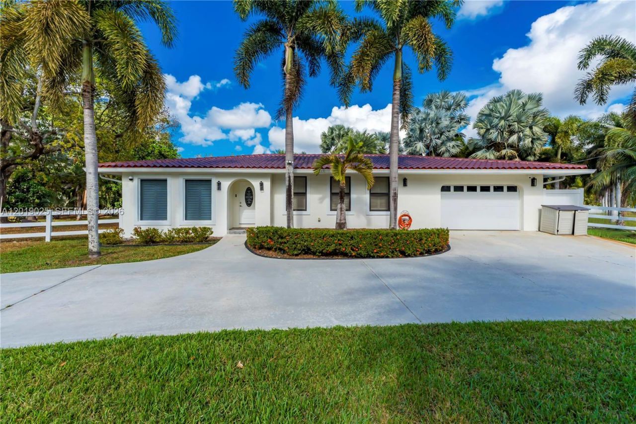18201 SW 70th Pl, Southwest Ranches, FL 33331 Photo