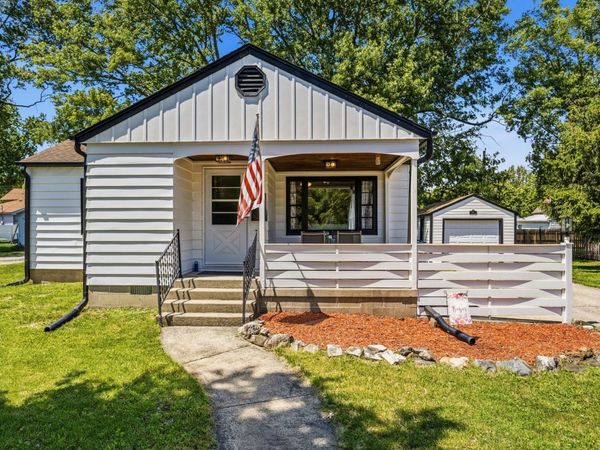 442 S Hamilton Street, Monticello, IL 61856