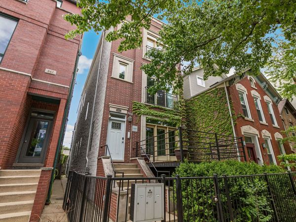 945 N Honore Street, Unit 3, Chicago, IL 60622